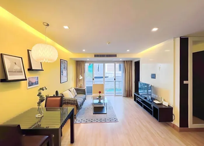Go Thonglor 23 โกอินน์ ทองหล่อ 23 X Apartment