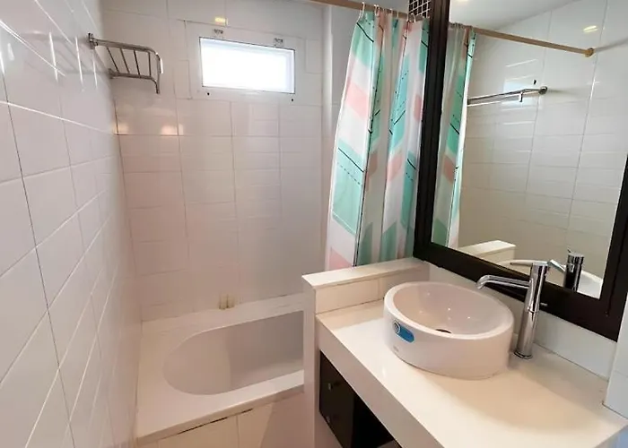 Go Thonglor 23 โกอินน์ ทองหล่อ 23 X Apartment Bangkok