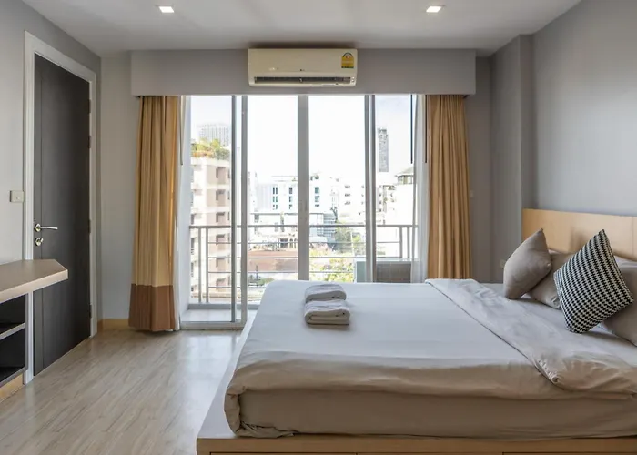Go Thonglor 23 โกอินน์ ทองหล่อ 23 X Apartment